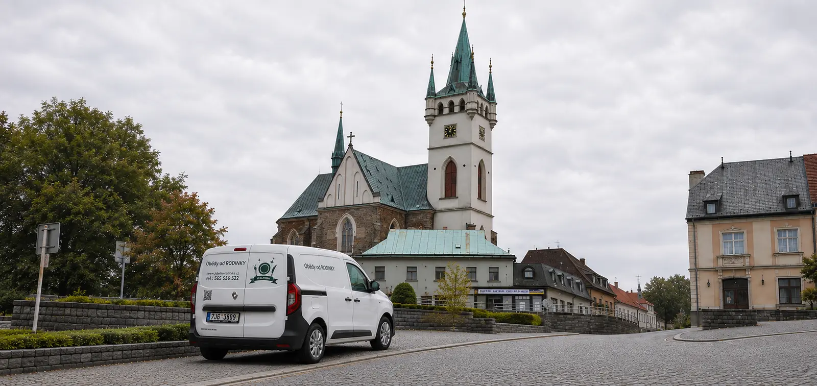 Rozvozové auto Jídelny Rodinka v Humpolci